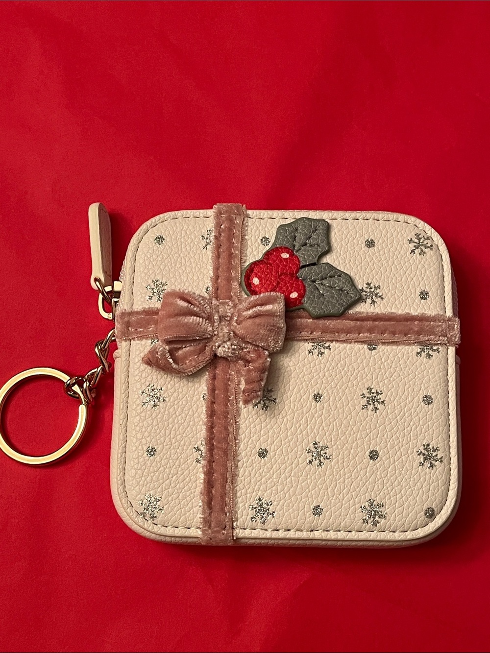 NEW LC Lauren Conrad Velvet Bow Holiday Coin Pouch w/ Cherry Accent, Key Chain - Picture 2 of 9
